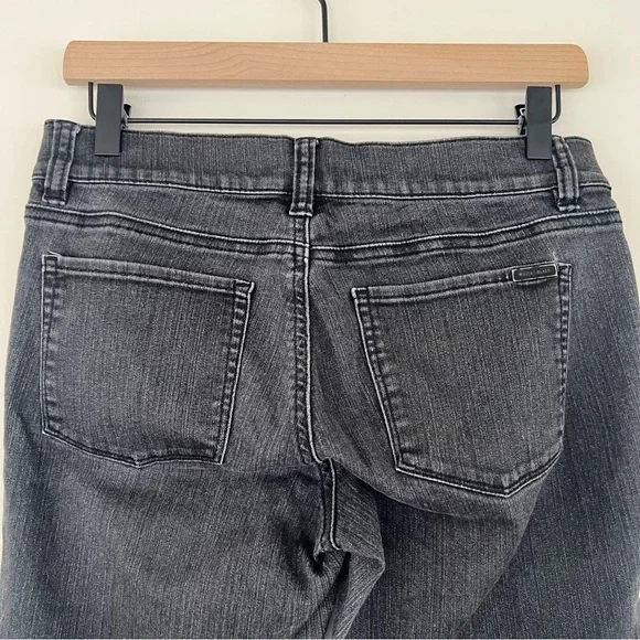 White House Black Market Women’s Skinny Leg Jeans - Picture 5 of 8